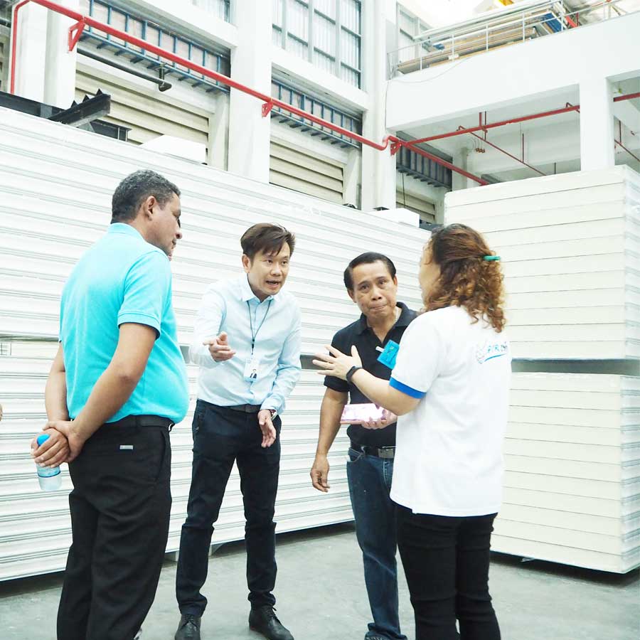 columbia visits factory of wall tech 3