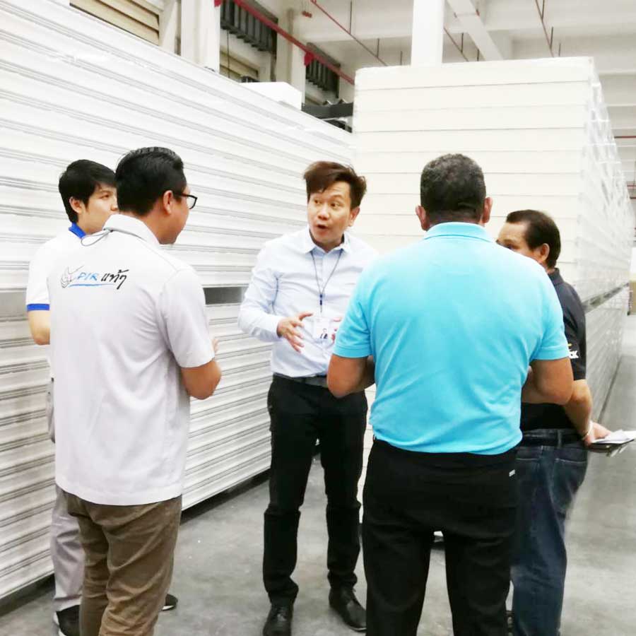 columbia visits factory of wall tech 8
