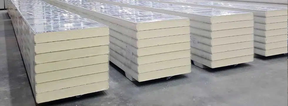 แผ่นฉนวนสำเร็จรูป Sandwich Panel ผนังกันความร้อน